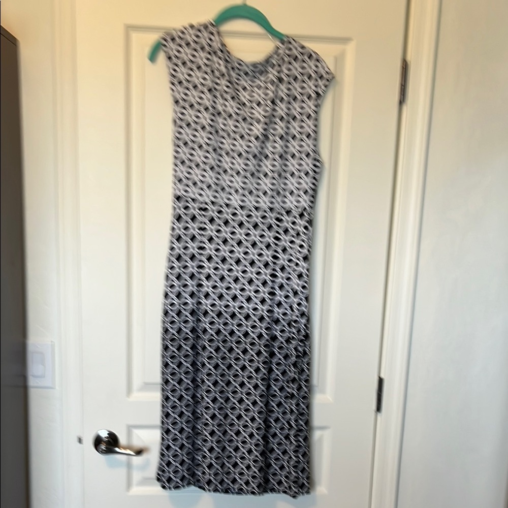 Dress Barn Black and White Sleeveless Sheath Dress - Picture 5 of 8